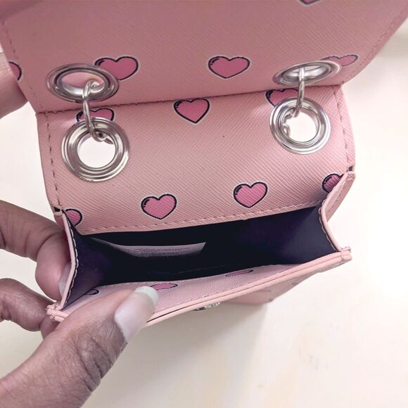 Madden Girl Purse Bag Womens Wallet Crossbody Pink Heart Coquette Cutecore New - Picture 4 of 8